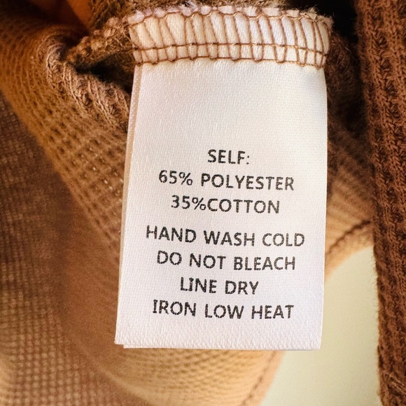 Latte Sleeveless Top - Picture 3 of 4